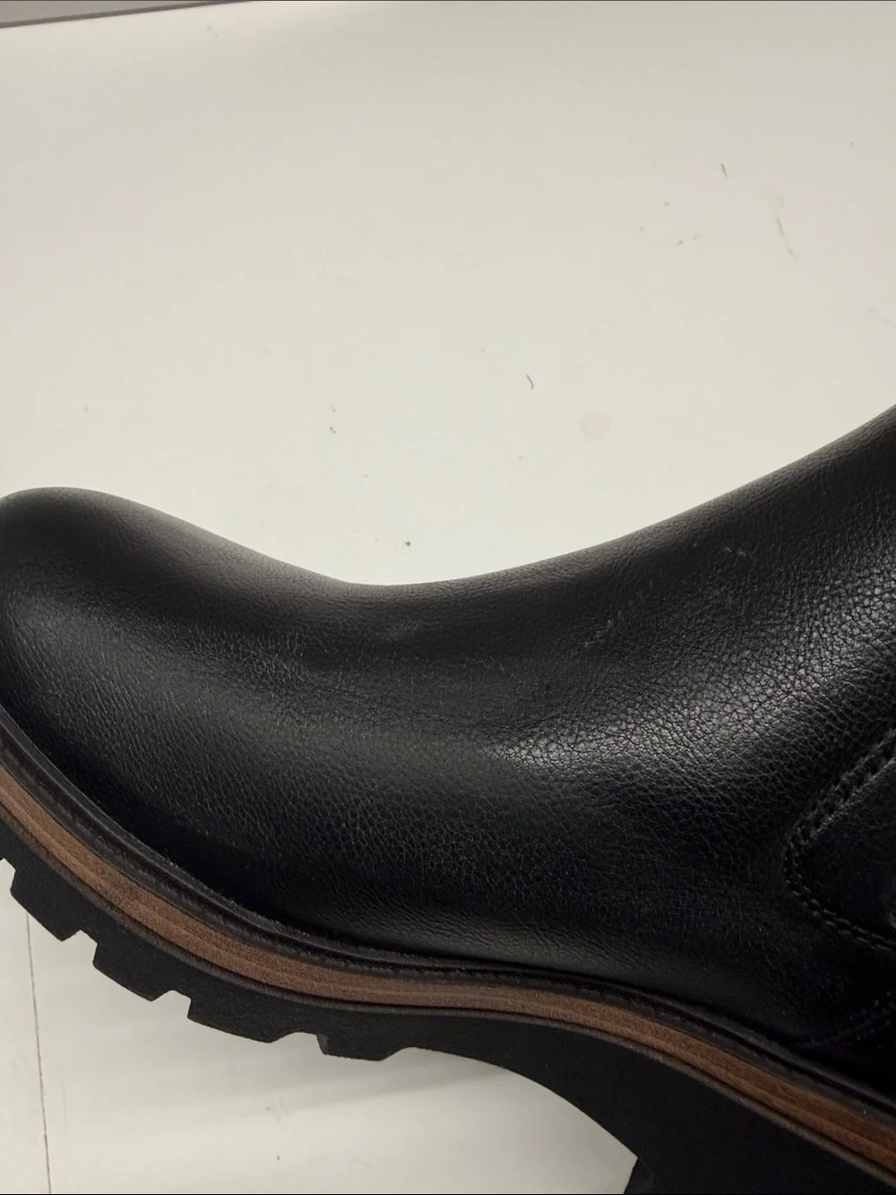 New MIA Sefi Chelsea Boot in Black Women’s size 8.5